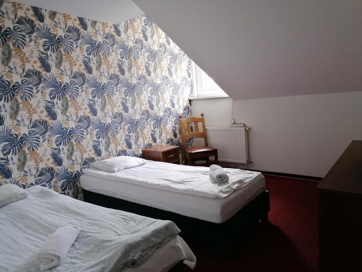 Pensjonat Telimena Hotell Zwierzyniec Exteriör bild