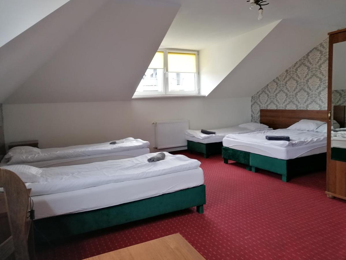 Pensjonat Telimena Hotell Zwierzyniec Exteriör bild